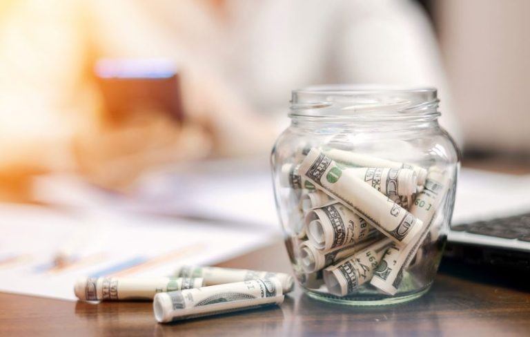 Sydney Sweeney jeans controversy making advertising great again